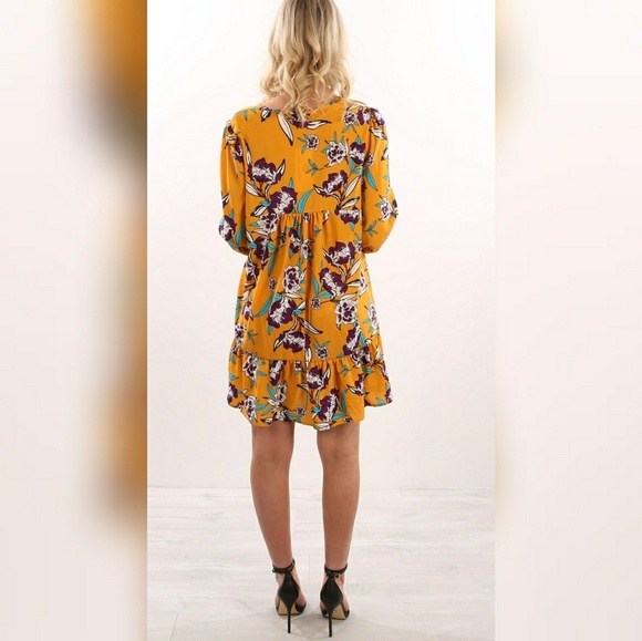 🌿FLORAL SHIFT DRESS🌿 - Picture 2 of 4